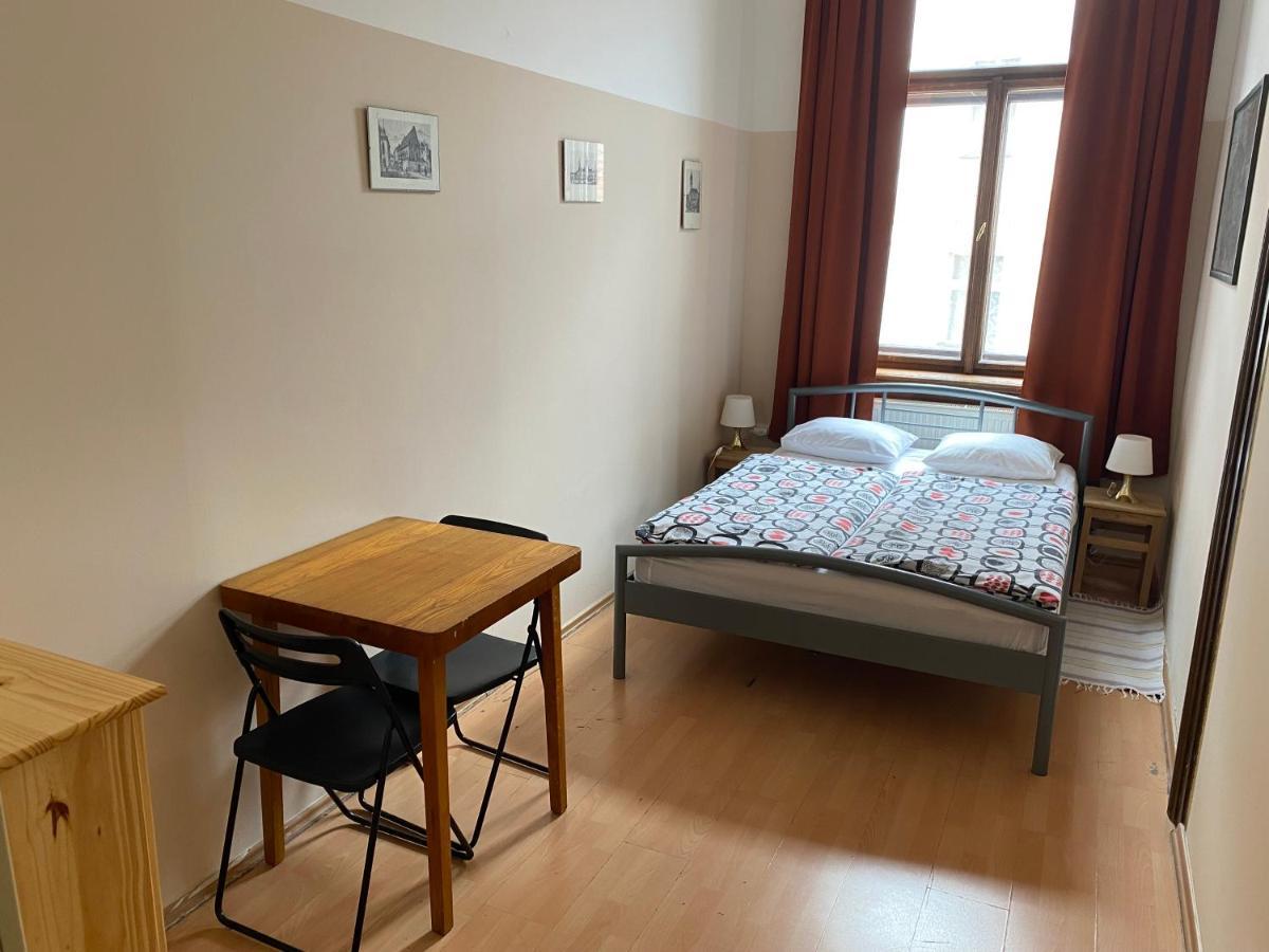 Hostel Emma Prague Ngoại thất bức ảnh