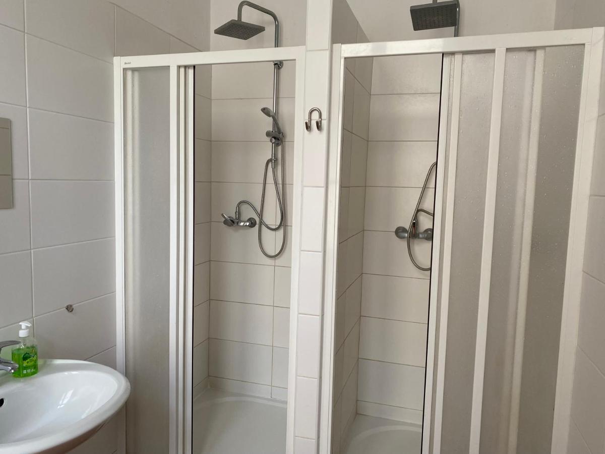 Hostel Emma Prague Ngoại thất bức ảnh