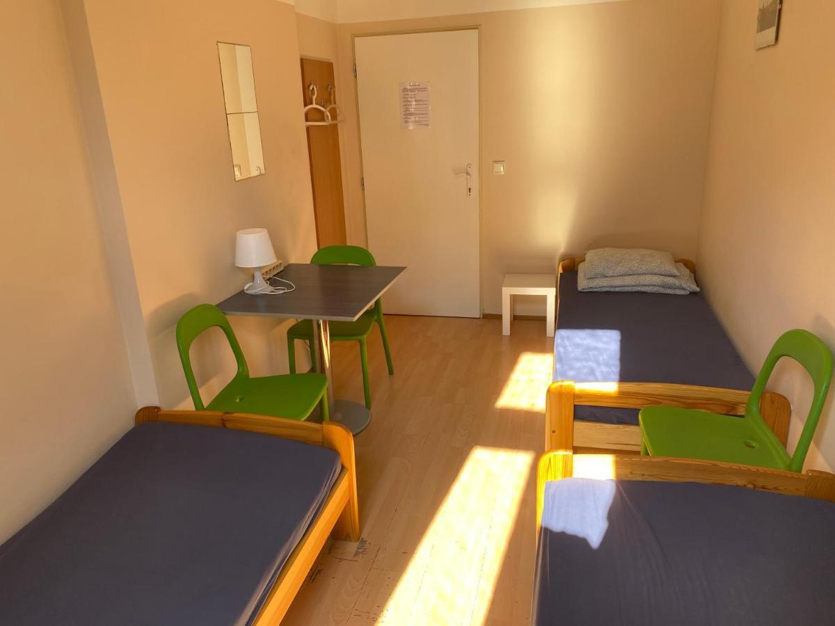 Hostel Emma Prague Ngoại thất bức ảnh