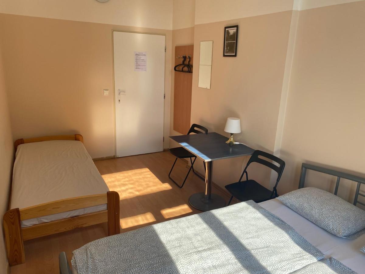 Hostel Emma Prague Ngoại thất bức ảnh